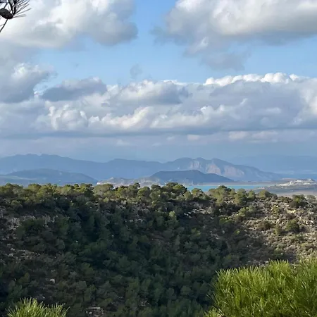 Apartment. Excellent Location For Golfers, Cyclists And Hikers Apartman