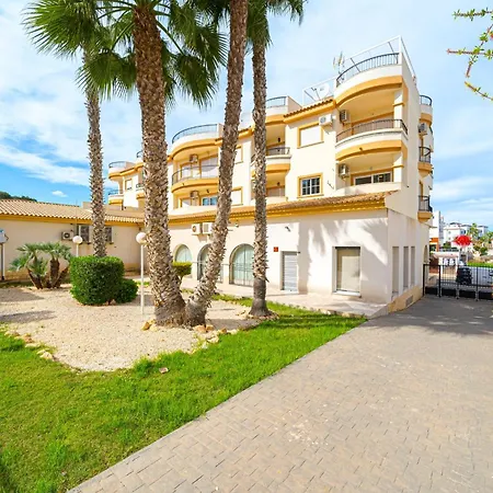 Apartamento Apartment. Excellent Location For Golfers, Cyclists And Hikers