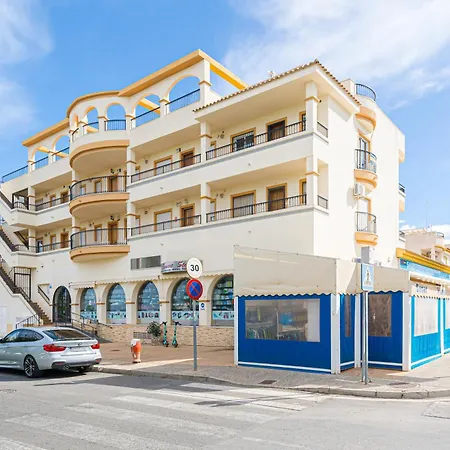 Apartment. Excellent Location For Golfers, Cyclists And Hikers *